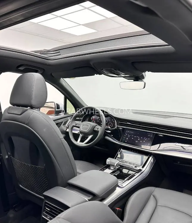 Audi Q7 2023 for Sale in Dubai Image-13