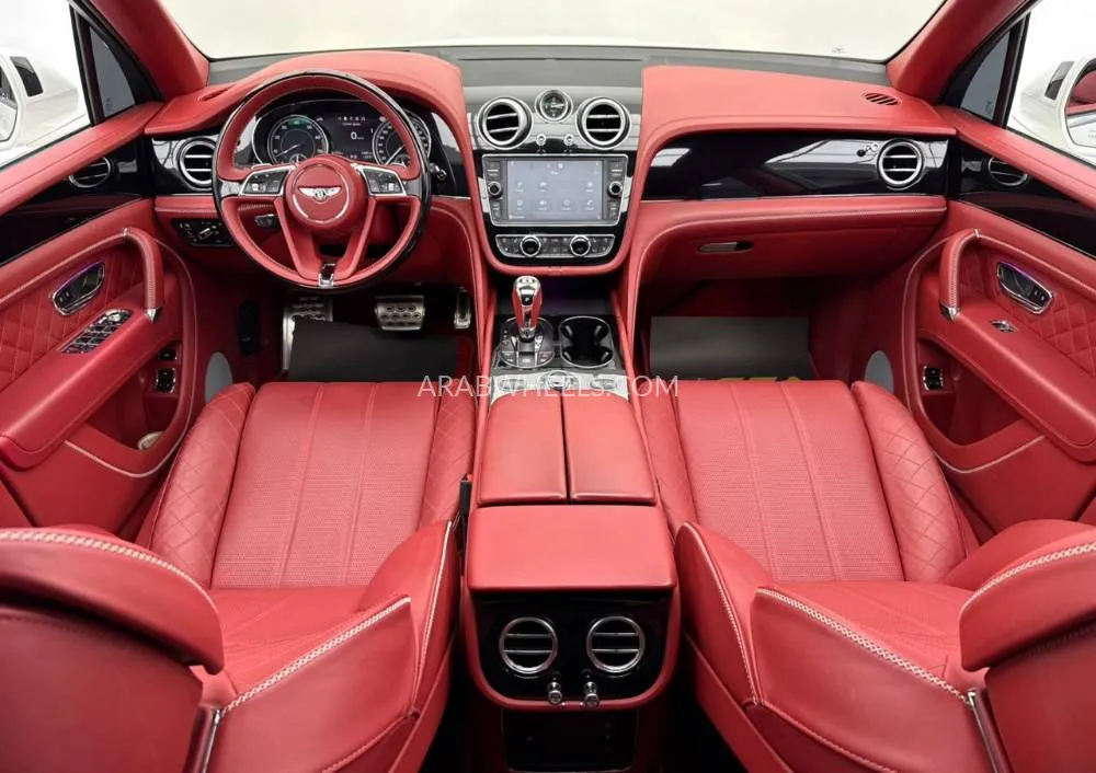 Bentley Bentayga 2019 for Sale in Dubai Image-9