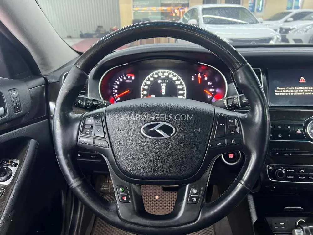 كيا كادينزا 2013 for Sale in عجمان Image-4