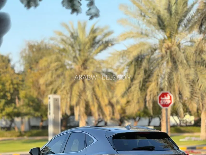 لكزس NX 2023 for Sale in الشارقة Image-9