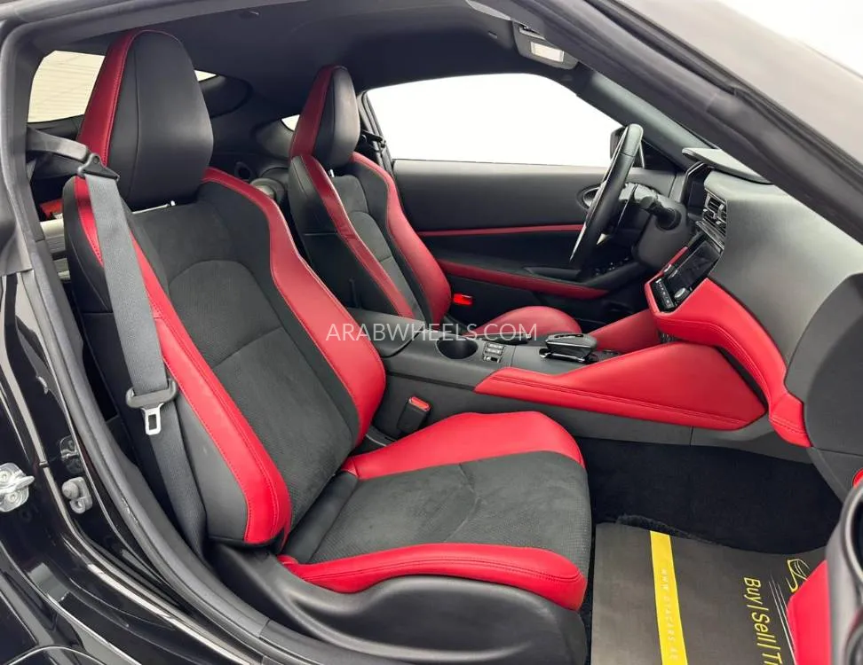 Nissan 400z 2023 for Sale in Dubai Image-10