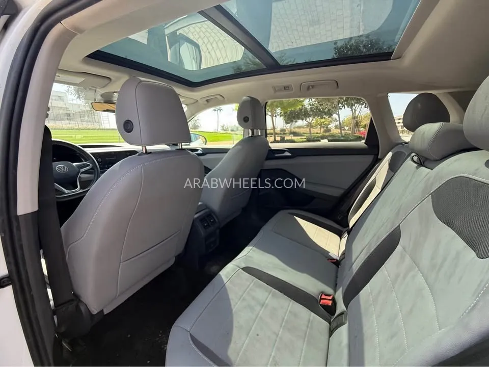 Volkswagen Taos 2024 for Sale in Ajman Image-9