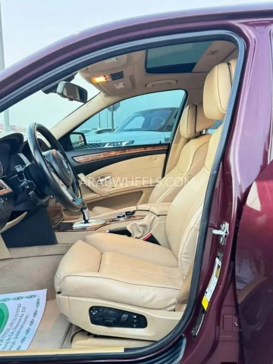 BMW 5 series 2010 for Sale in Sharjah Image-4