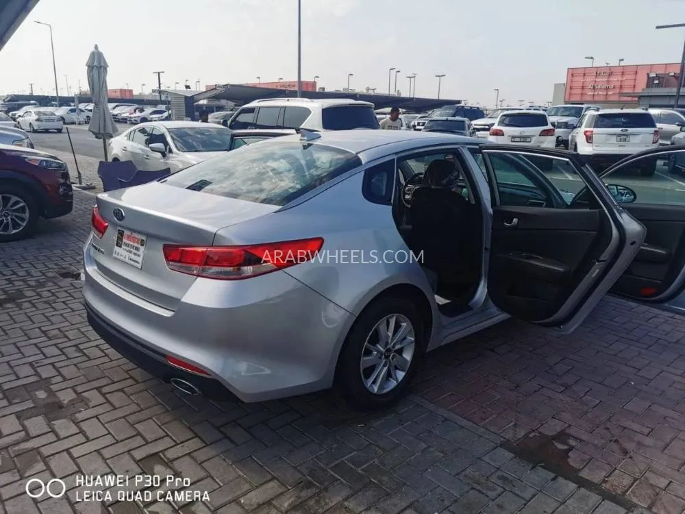 Kia Optima 2018 for Sale in Sharjah Image-10