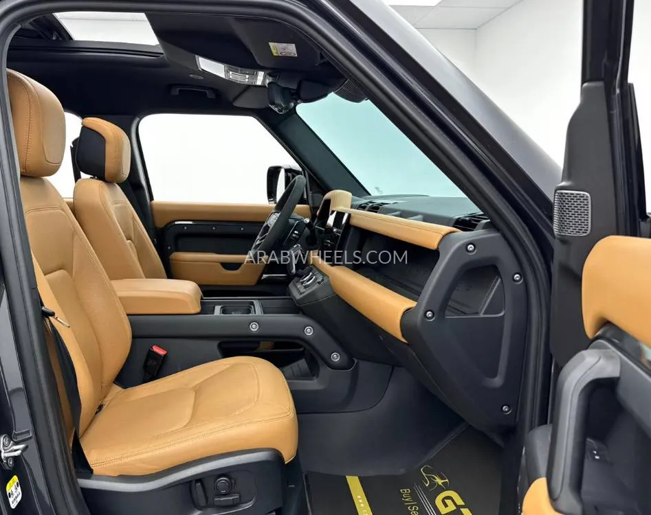 Land Rover Defender 2023 for Sale in Dubai Image-13
