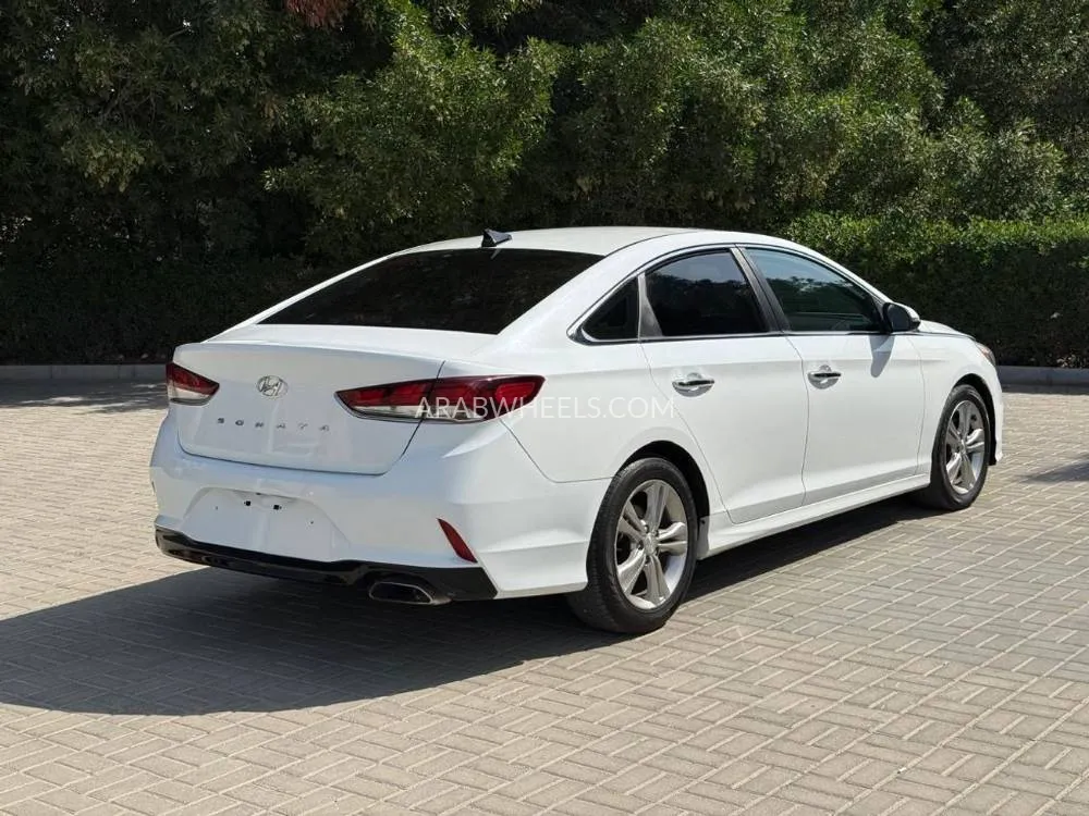 Hyundai Sonata 2018 for Sale in Sharjah Image-11