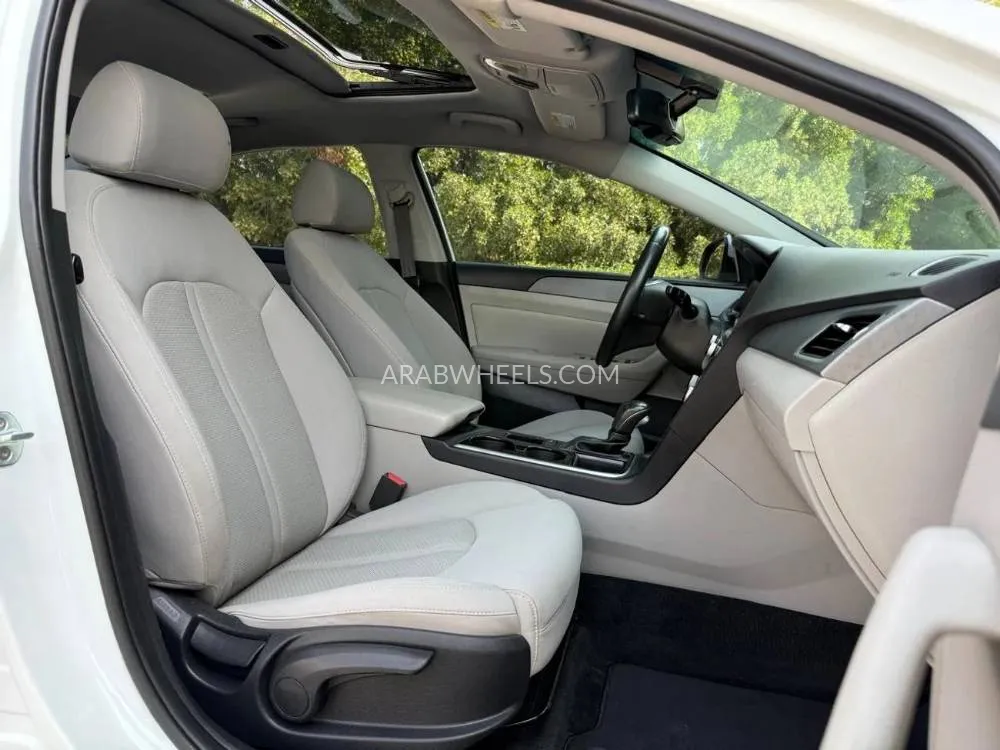 Hyundai Sonata 2018 for Sale in Sharjah Image-14