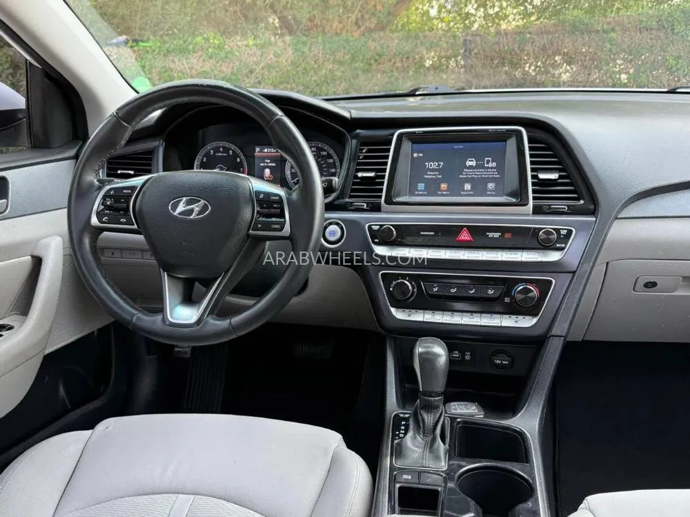Hyundai Sonata 2018 for Sale in Sharjah Image-16