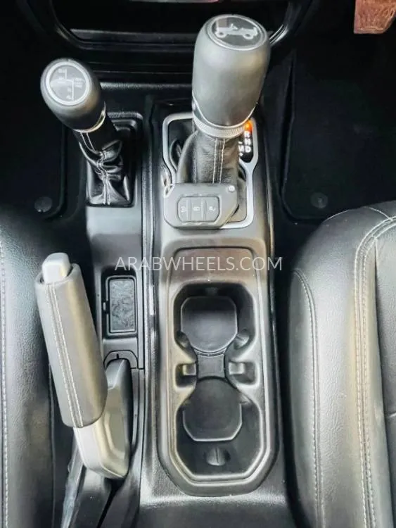 Jeep Wrangler 2022 for Sale in Dubai Image-13