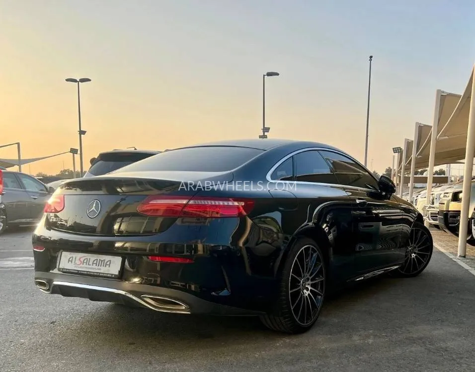 Mercedes Benz E Class 2018 for Sale in Sharjah Image-2