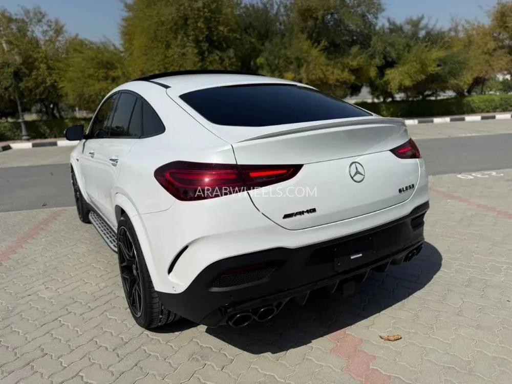 Mercedes Benz GLE Class 2024 for Sale in Dubai Image-4