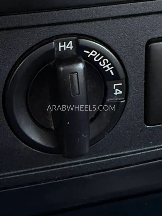 Toyota Land Cruiser Prado 2013 for Sale in Sharjah Image-14