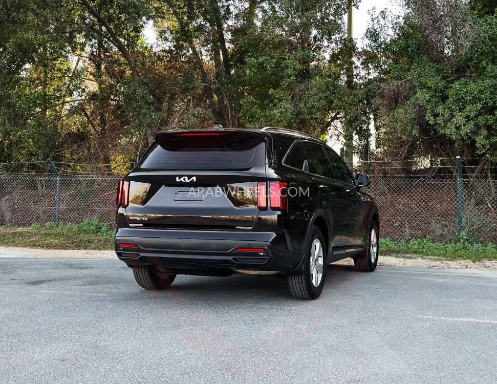 Kia Sorento 2023 for Sale in Sharjah Image-6
