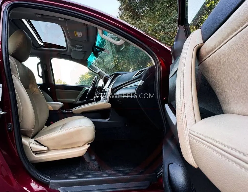 Mitsubishi Montero Sport 2022 for Sale in Sharjah Image-10