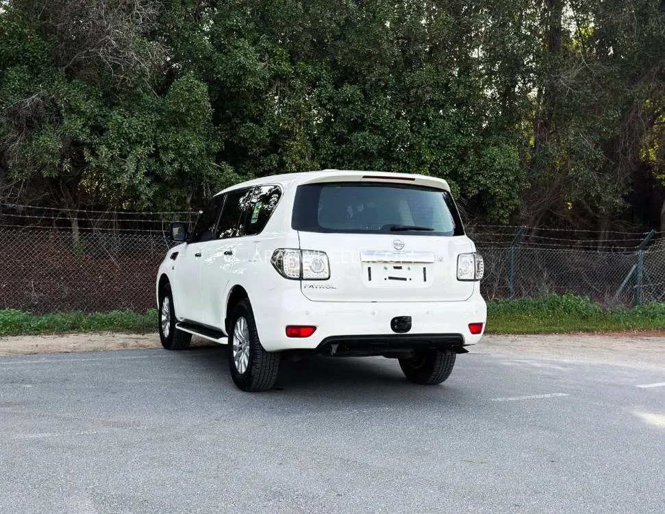 Nissan Patrol 2019 for Sale in Sharjah Image-4