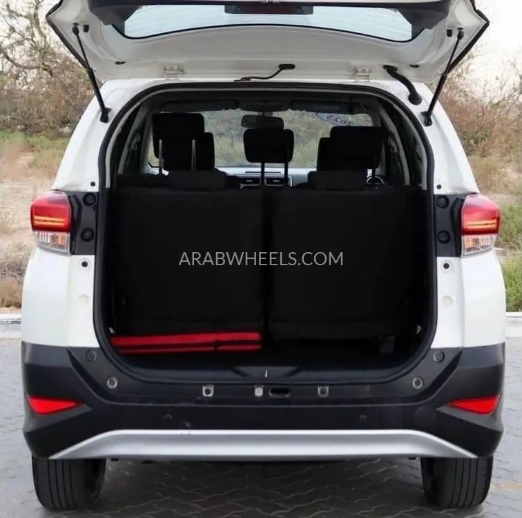 Toyota Rush 2023 for Sale in Sharjah Image-12