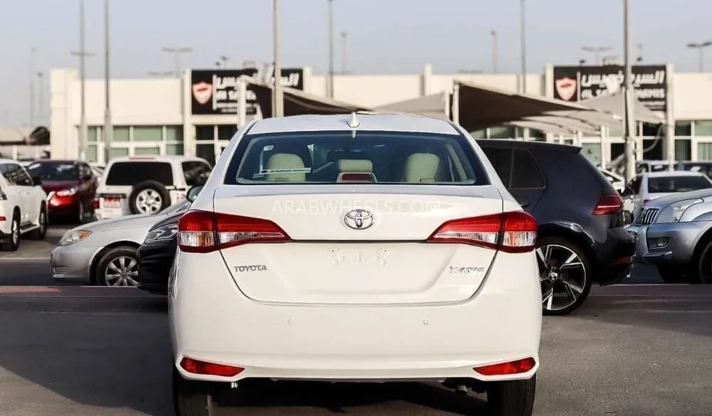 Toyota Yaris 2022 for Sale in Sharjah Image-5