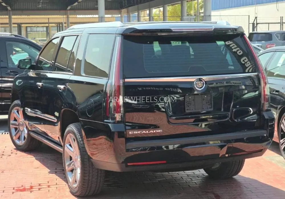Cadillac Escalade 2015 for Sale in Dubai Image-5