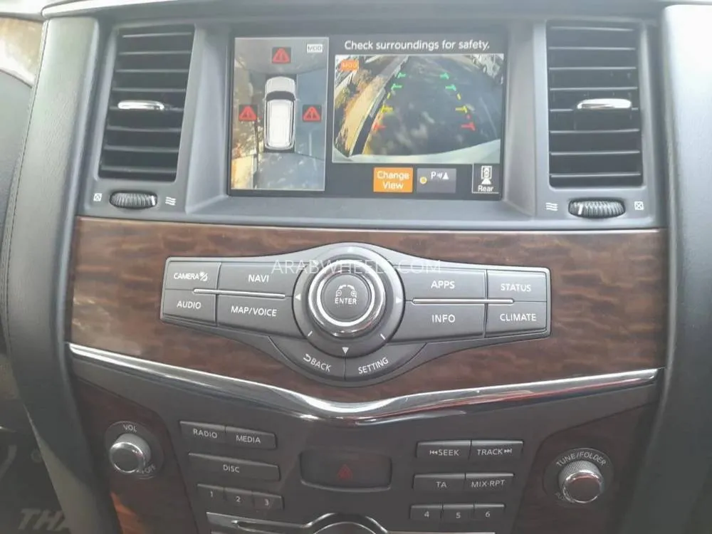 Nissan Patrol 2023 for Sale in Dubai Image-7