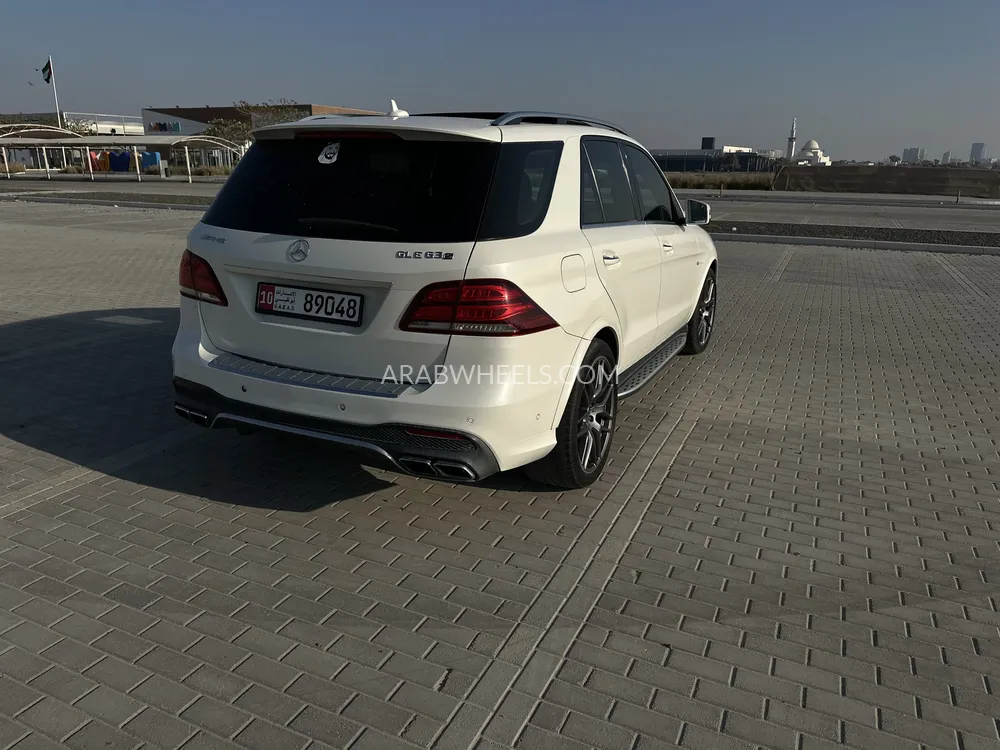 Mercedes Benz GLE Class 2016 for Sale in Ajman Image-5