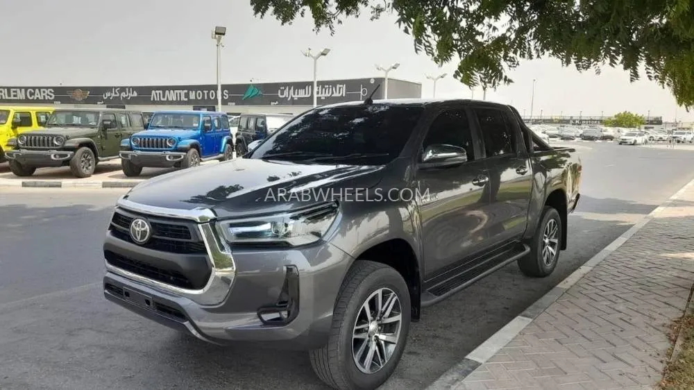 Toyota Hilux 2019 for Sale in Dubai Image-3
