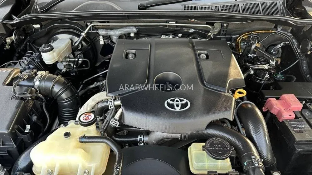 Toyota Hilux 2019 for Sale in Dubai Image-20