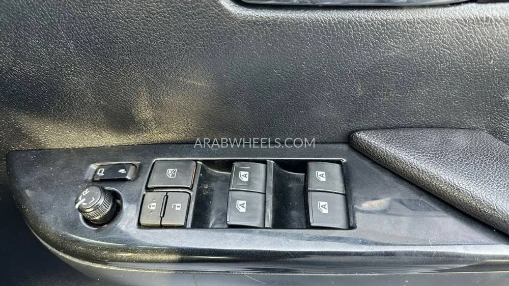 Toyota Hilux 2019 for Sale in Dubai Image-22