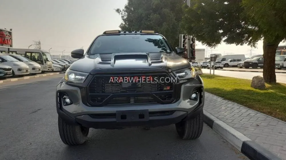 Toyota Hilux 2022 for Sale in Dubai Image-2