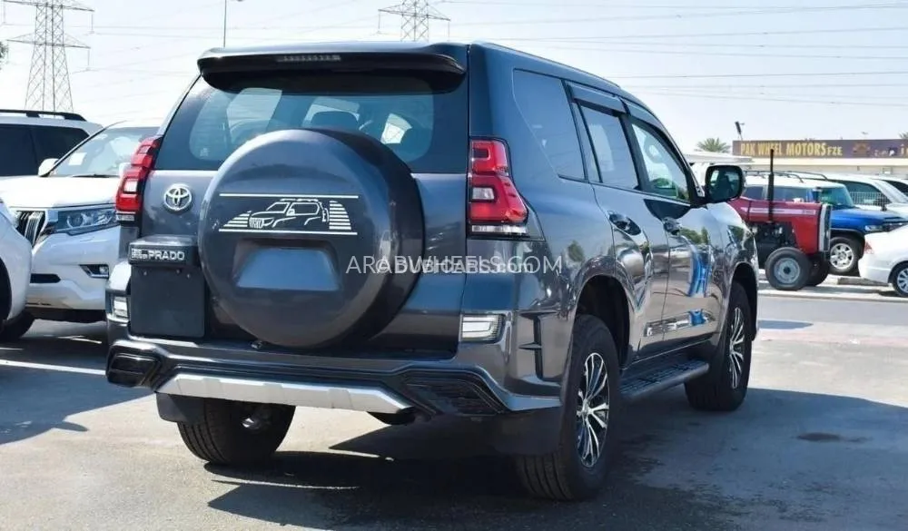 Toyota Land Cruiser Prado 2016 for Sale in Dubai Image-11
