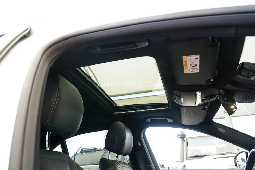 Mercedes Benz E Class 2022 for Sale in Dubai Image-13