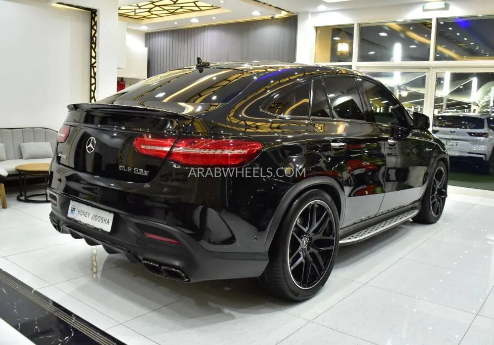 Mercedes Benz GLE Class 2018 for Sale in Dubai Image-6