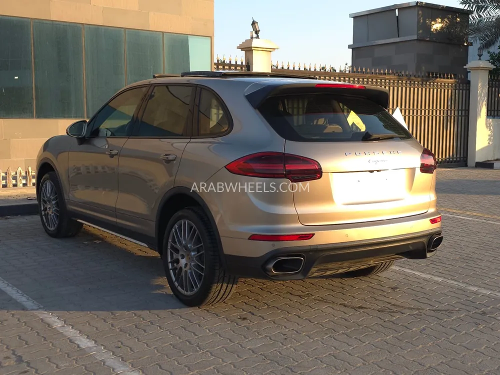 Porsche Cayenne 2016 for Sale in Ajman Image-6