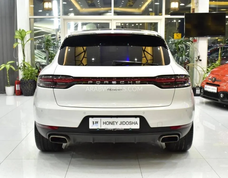 Porsche Macan 2020 for Sale in Dubai Image-5