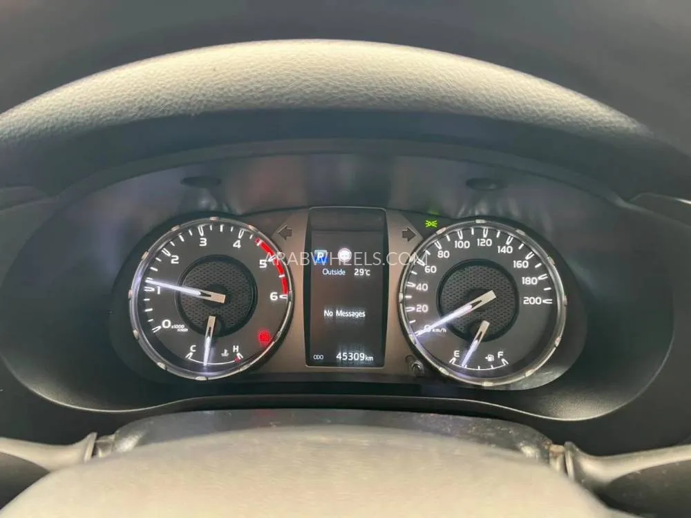 تويوتا هايلوكس 2021 for Sale in دبي Image-14