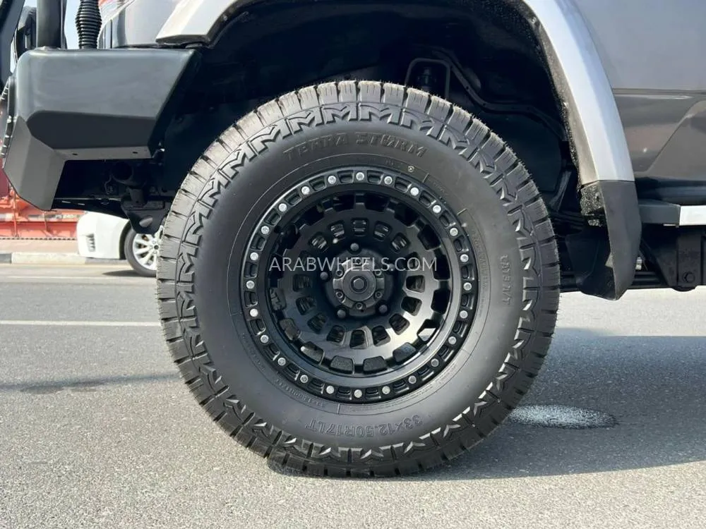 تويوتا لاند كروزر 70 سيريز 2020 for Sale in دبي Image-22