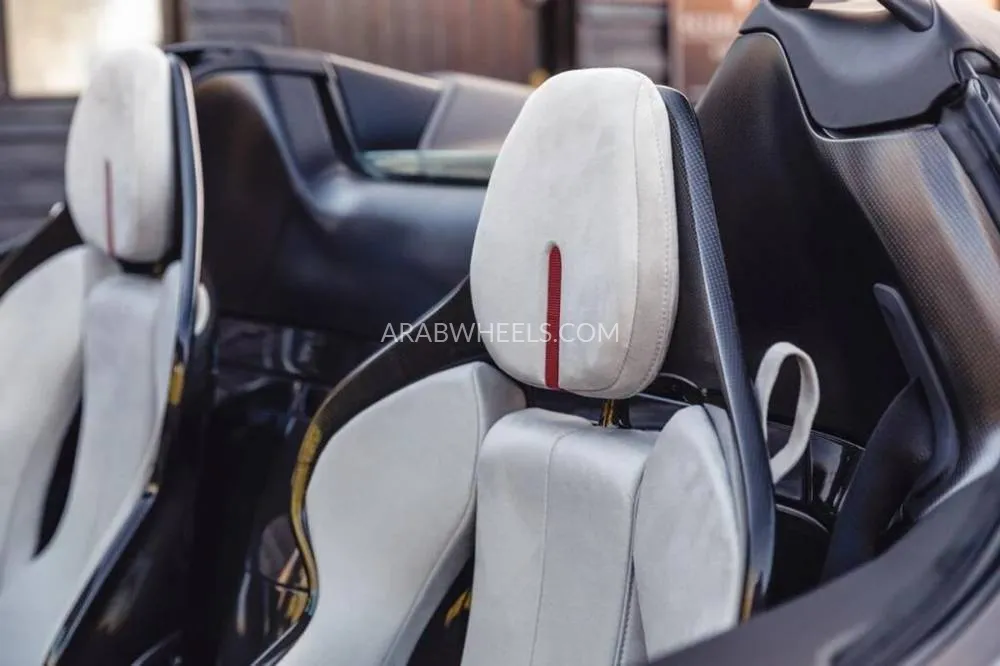 فيراري SF90 سبايدر 2022 for Sale in دبي Image-12