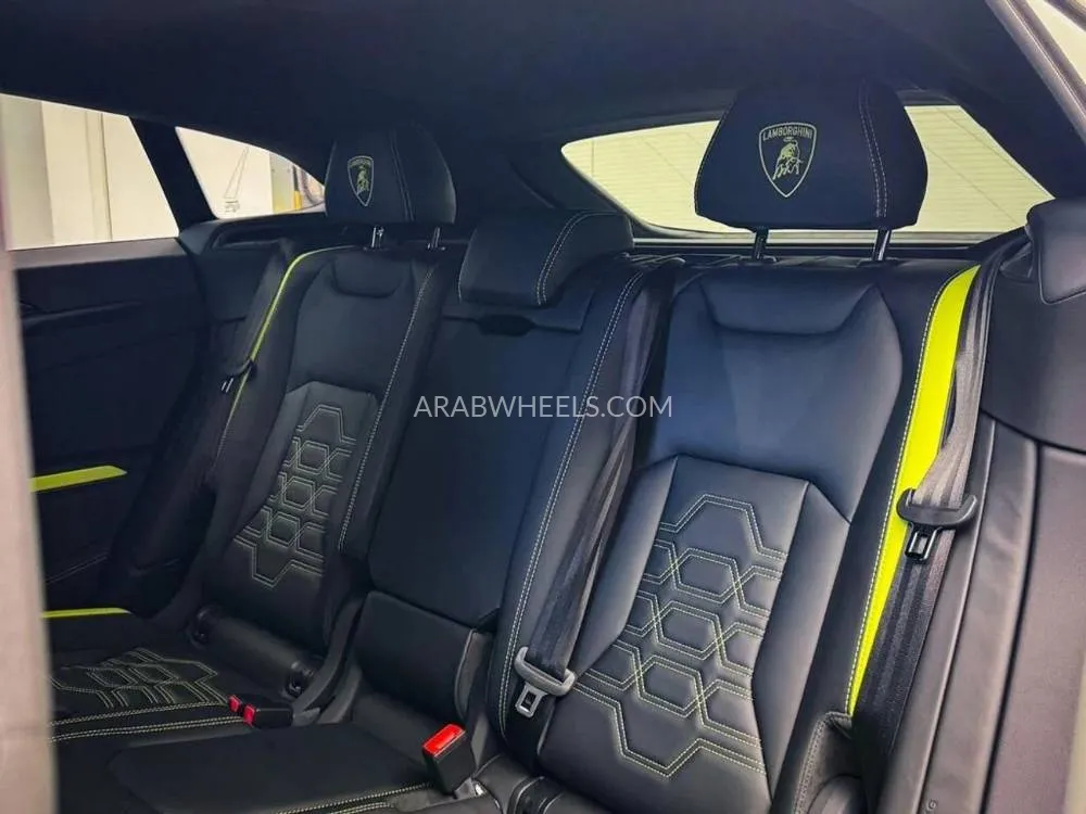 Lamborghini Urus 2025 for Sale in Dubai Image-19