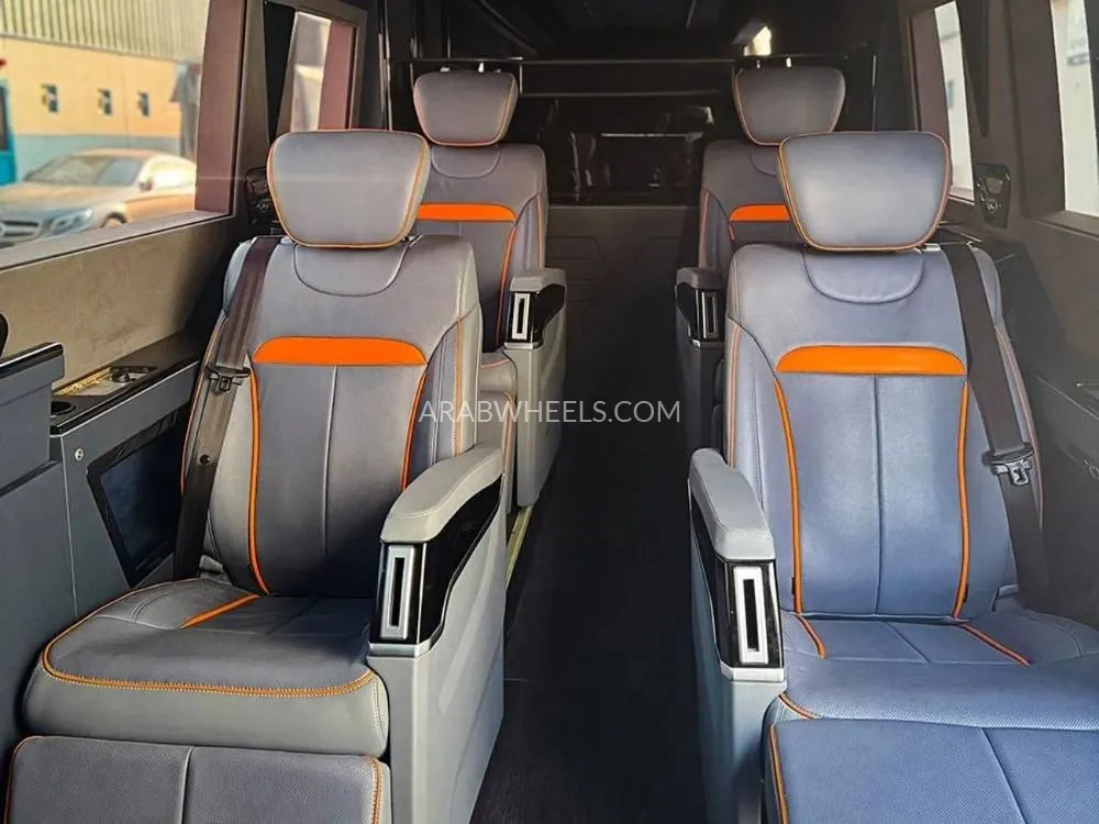 Mercedes Benz Sprinter 2023 for Sale in Dubai Image-3