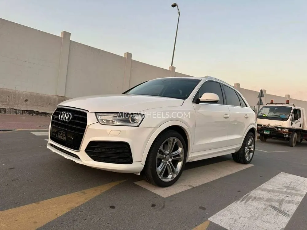 Audi Q3 2018 for Sale in Sharjah Image-3