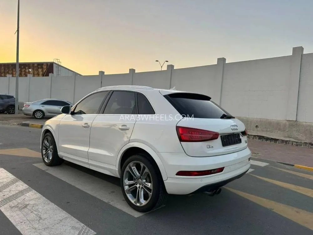 Audi Q3 2018 for Sale in Sharjah Image-11