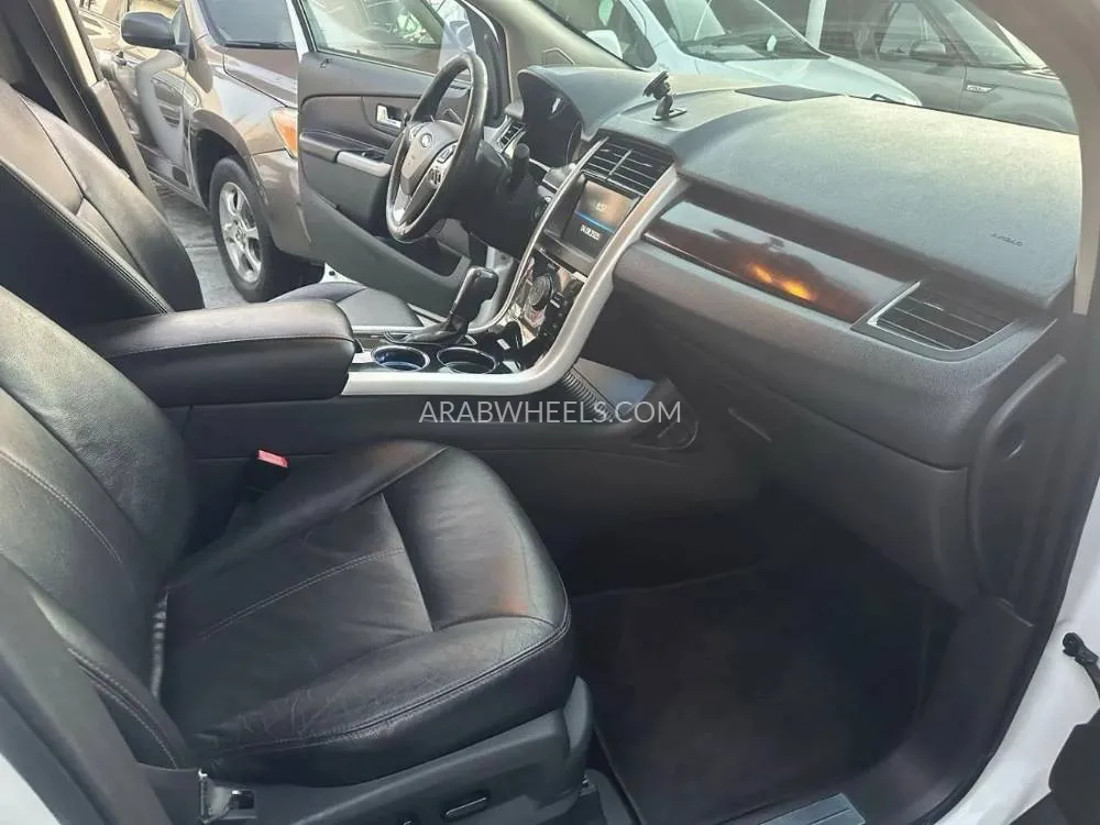 Ford Edge 2014 for Sale in Sharjah Image-11