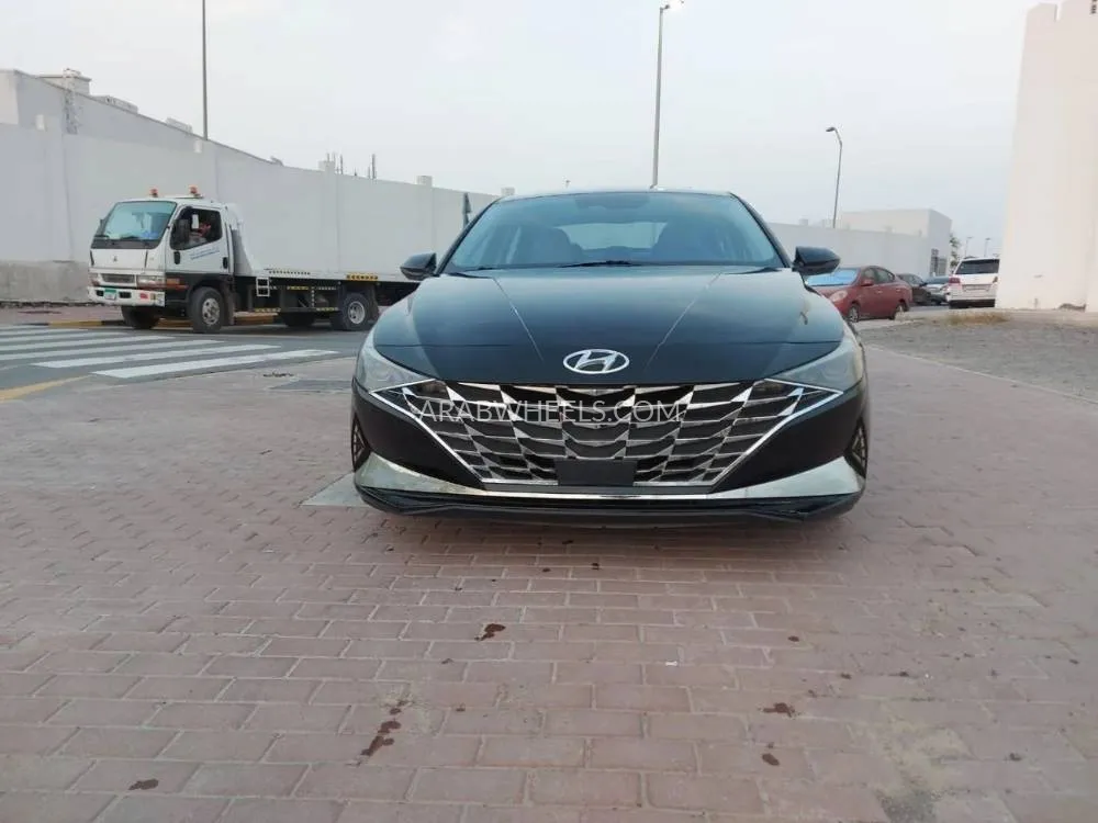 Hyundai Elantra 2021 for Sale in Sharjah Image-2