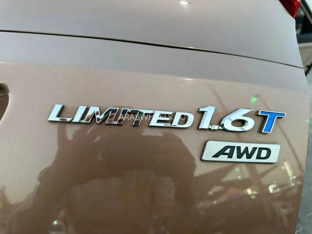 Hyundai Tucson 2017 for Sale in Sharjah Image-10