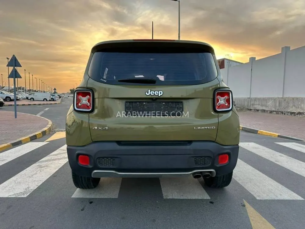 جيب رينيجيد 2015 for Sale in الشارقة Image-6