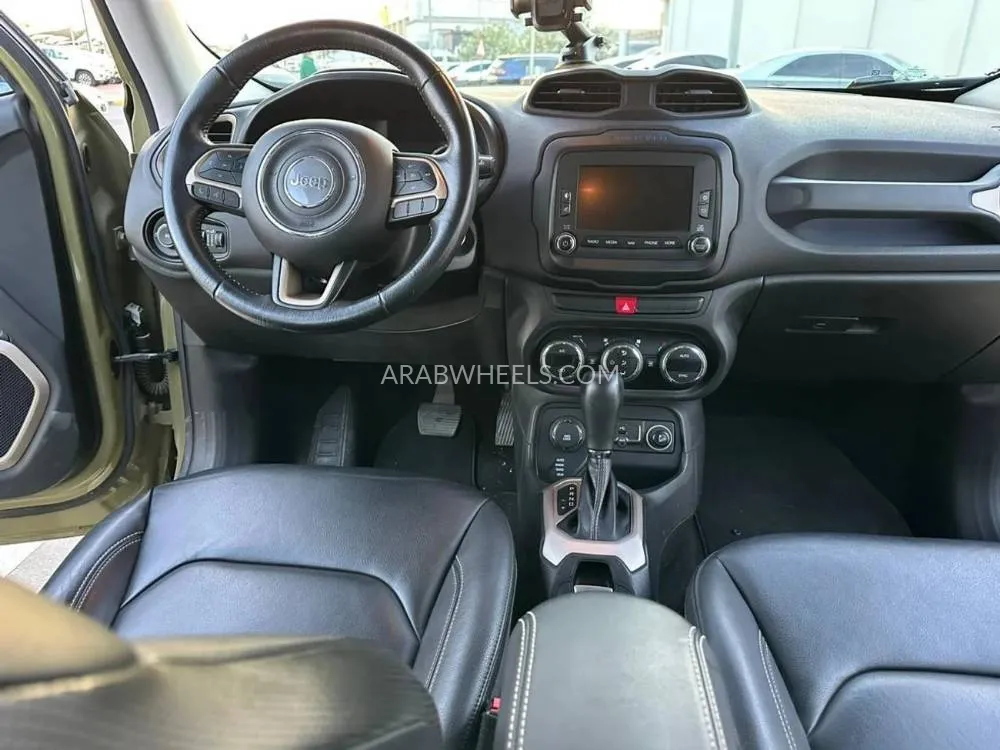 جيب رينيجيد 2015 for Sale in الشارقة Image-15