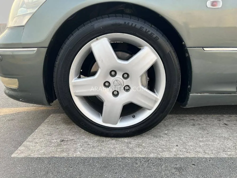 Lexus LS 2005 for Sale in Sharjah Image-4