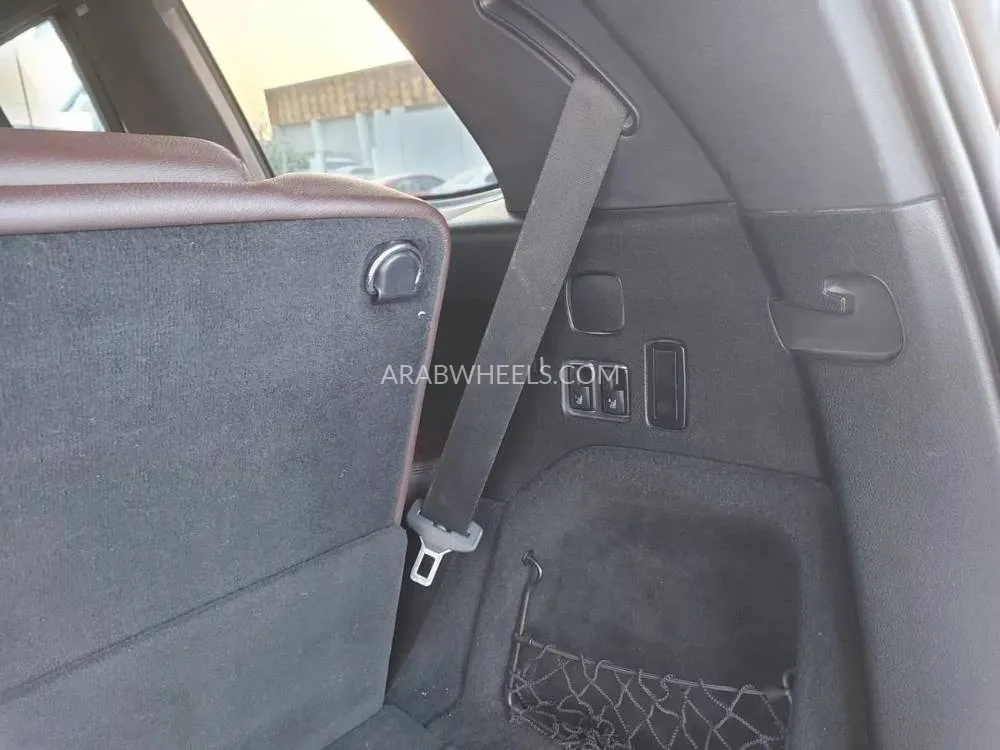 مرسيدس بنز GL الفئة 2015 for Sale in الشارقة Image-17