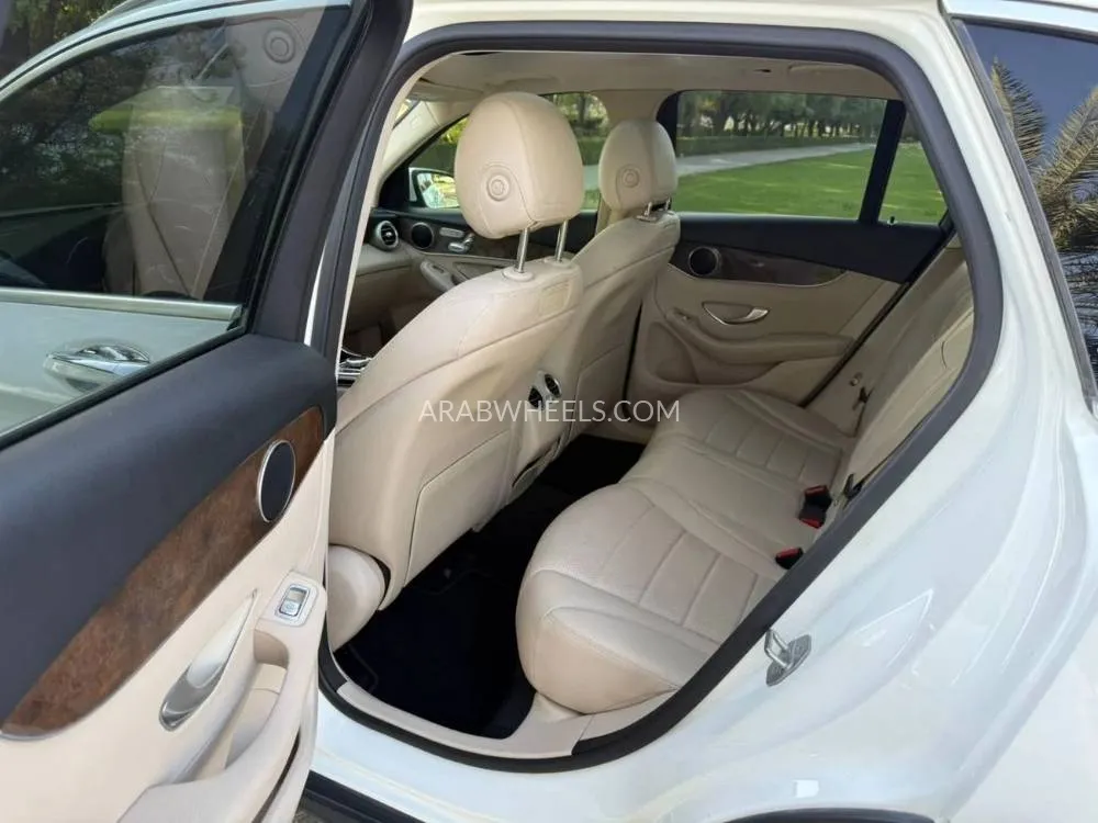 Mercedes Benz GLC Class 2018 for Sale in Sharjah Image-10