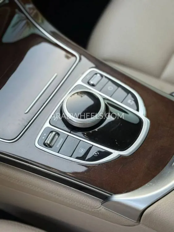 Mercedes Benz GLC Class 2018 for Sale in Sharjah Image-17