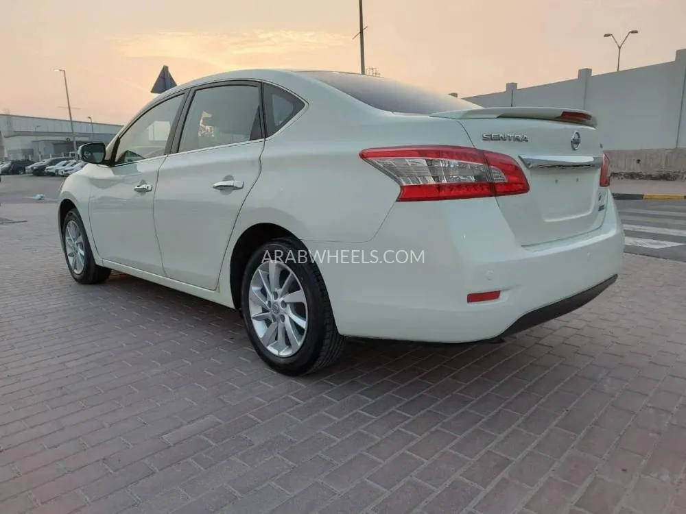 Nissan Sentra 2015 for Sale in Sharjah Image-11